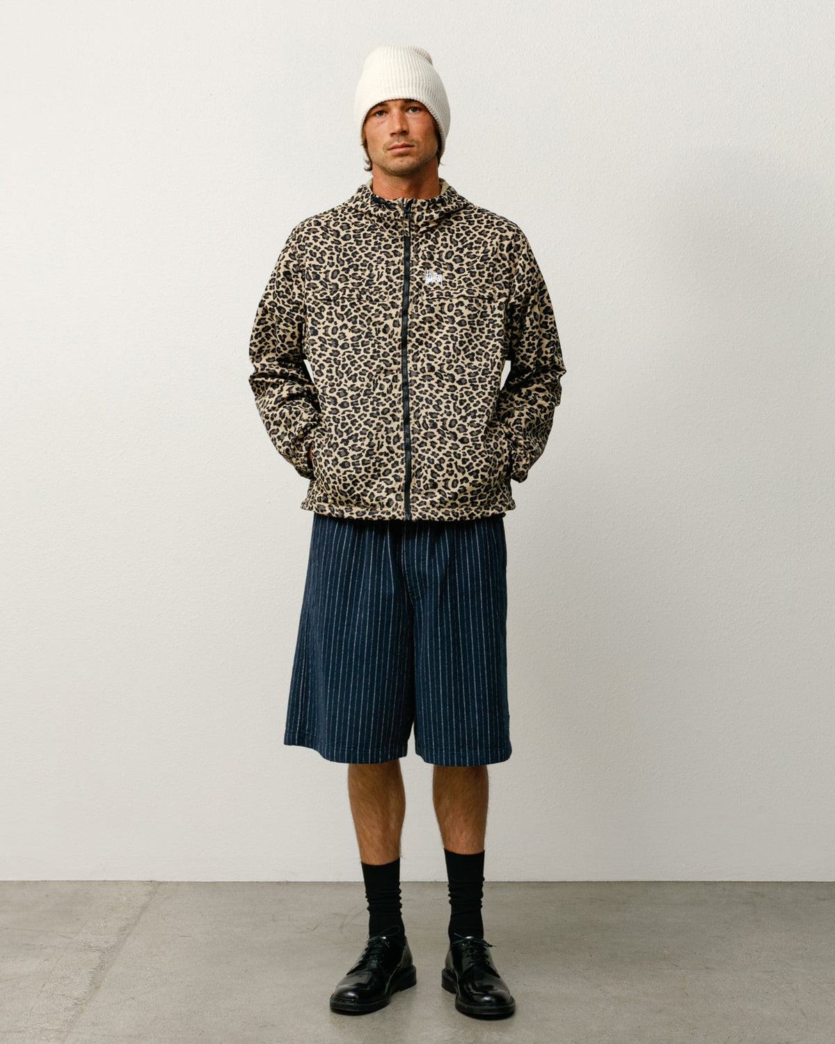 LIGHTWEIGHT HOODED JACKET